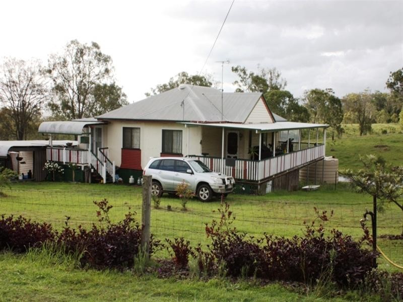 44 Stretton Drive, Blackbutt QLD 4306
