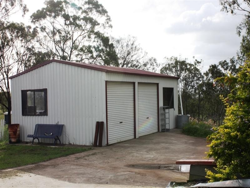 44 Stretton Drive, Blackbutt QLD 4306