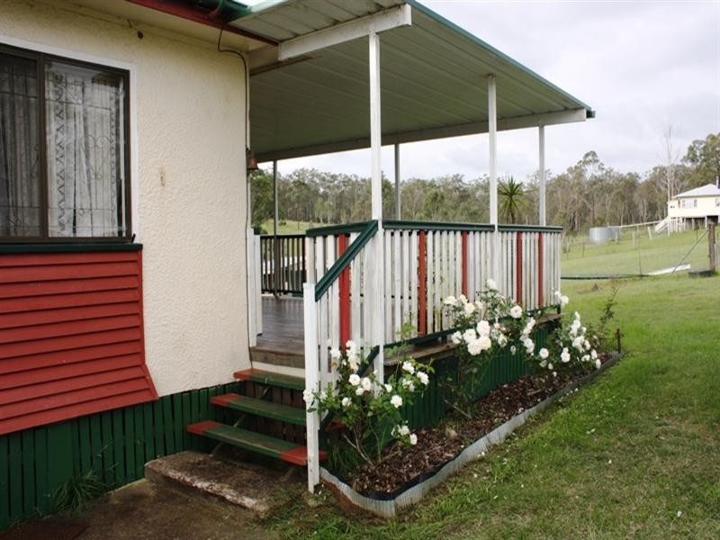 44 Stretton Drive, Blackbutt QLD 4306