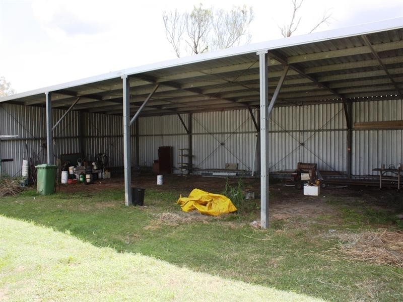 84 Bellambi Street, Toogoolawah QLD 4313