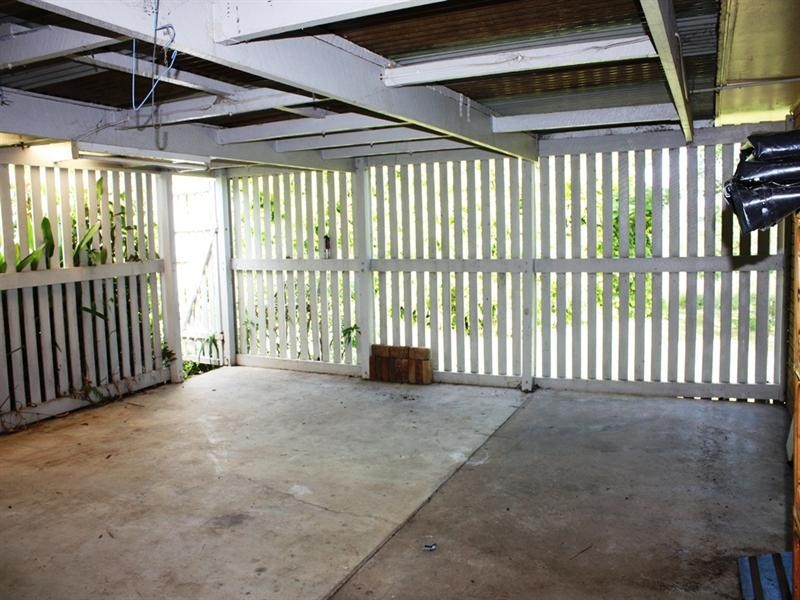 84 Bellambi Street, Toogoolawah QLD 4313