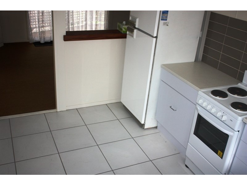 11 Jubilee Street, Somerset Dam QLD 4312