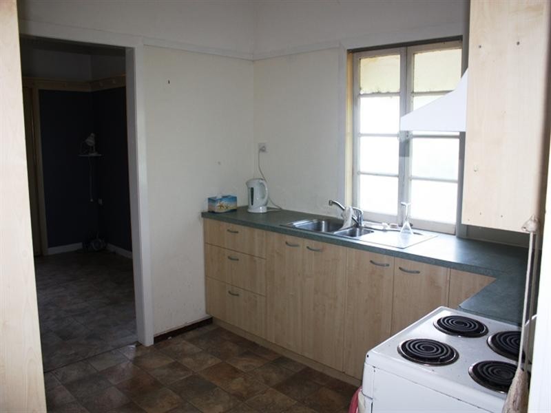 85 Fulham Street, Toogoolawah QLD 4313