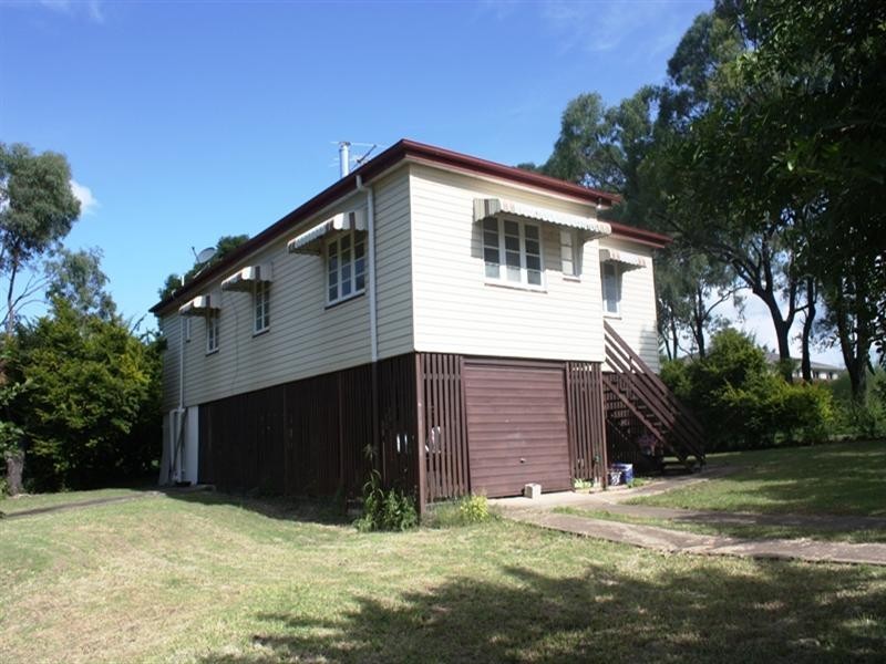 85 Fulham Street, Toogoolawah QLD 4313