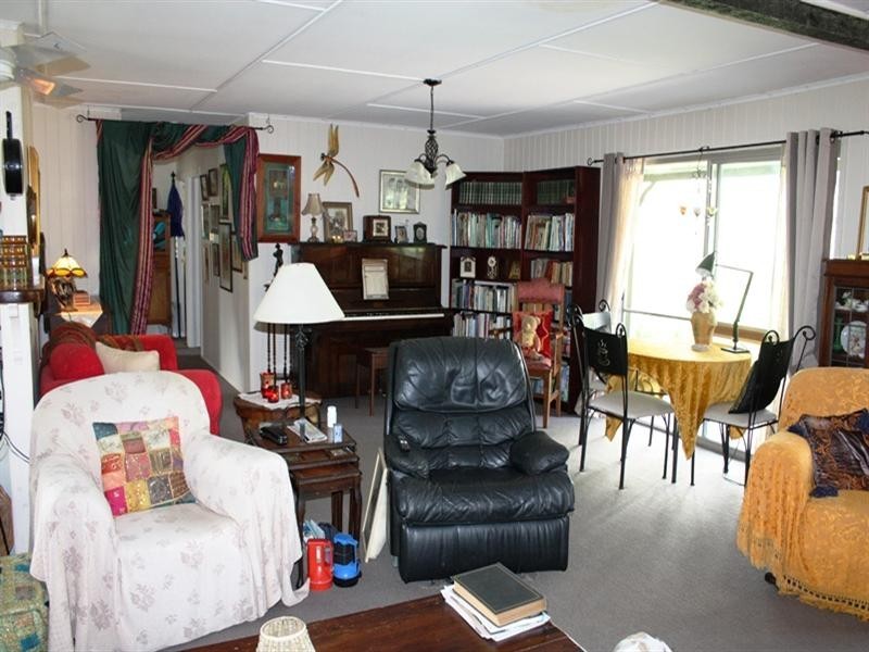 15 Belz Road, Esk QLD 4312