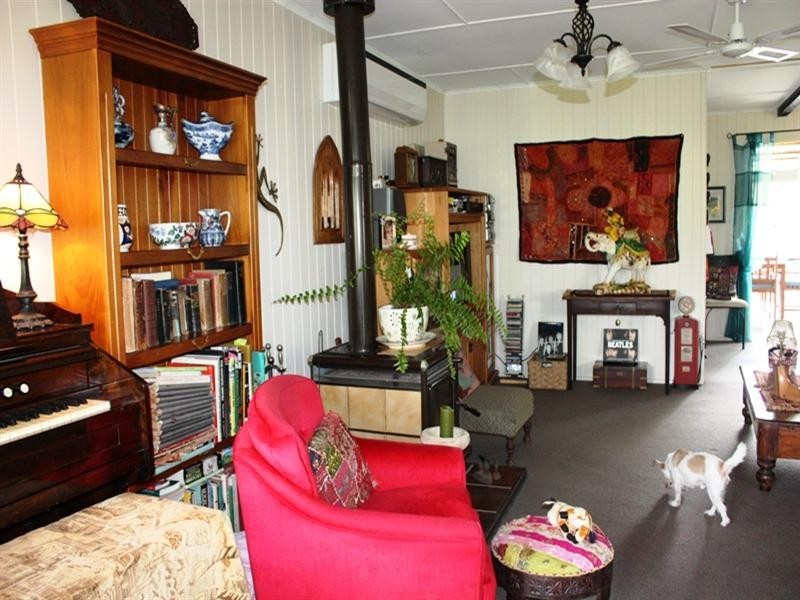 15 Belz Road, Esk QLD 4312