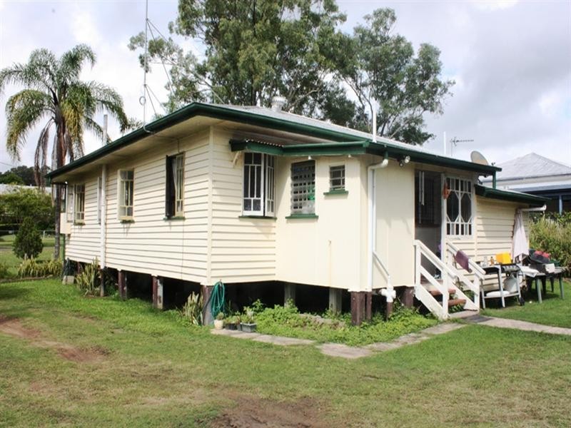 47 Dingyarra Street, Toogoolawah QLD 4313