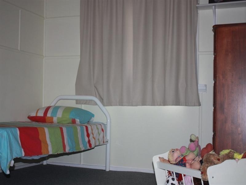 60 Dingyarra Street, Toogoolawah QLD 4313