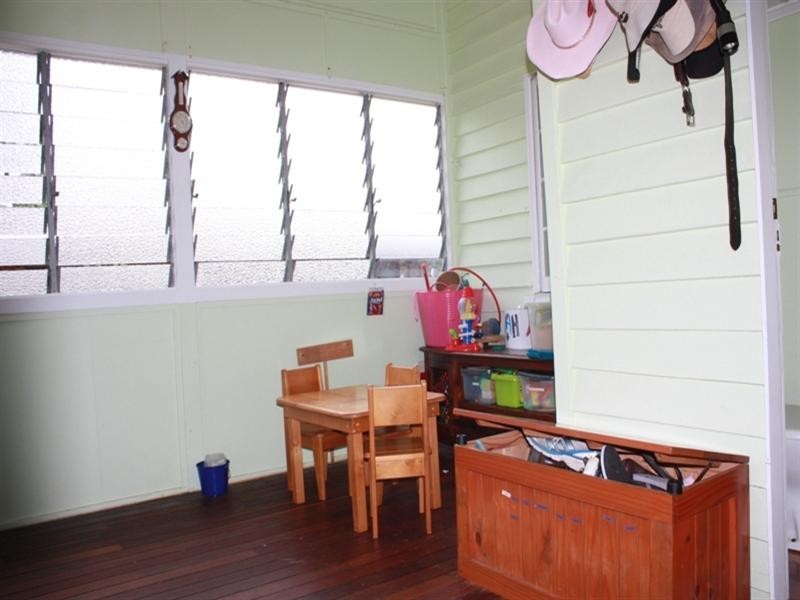 60 Dingyarra Street, Toogoolawah QLD 4313