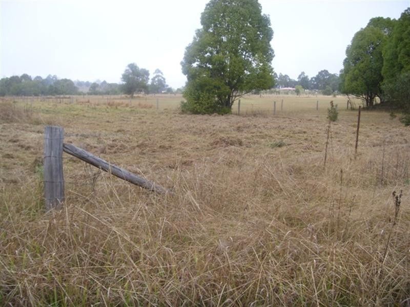 0 Hart, Blackbutt QLD 4306