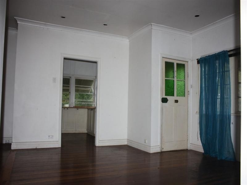 19 William Street, Linville QLD 4306