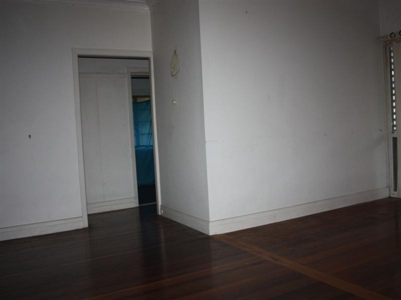 19 William Street, Linville QLD 4306