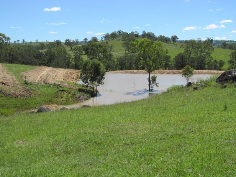 111 Waterhole Gully Road, Blackbutt QLD 4306