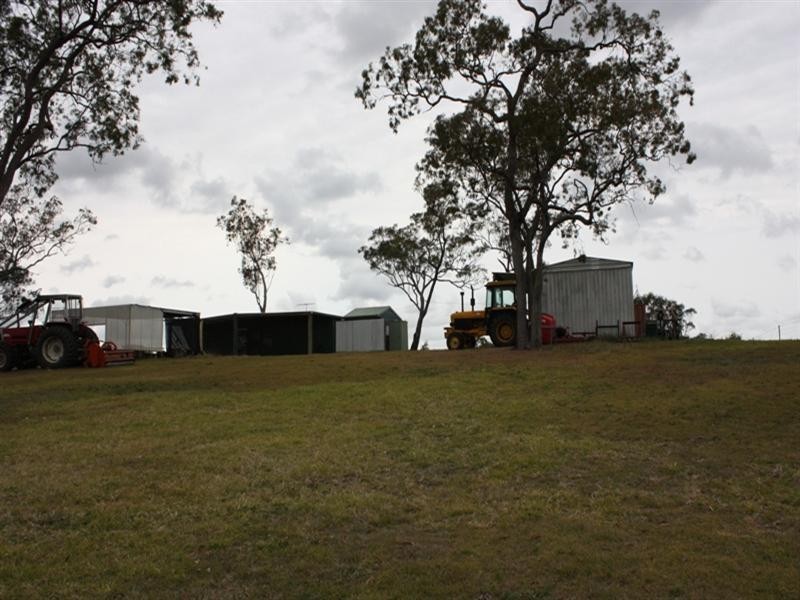 111 Waterhole Gully Road, Blackbutt QLD 4306
