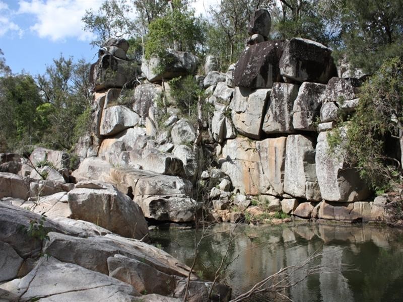 111 Waterhole Gully Road, Blackbutt QLD 4306