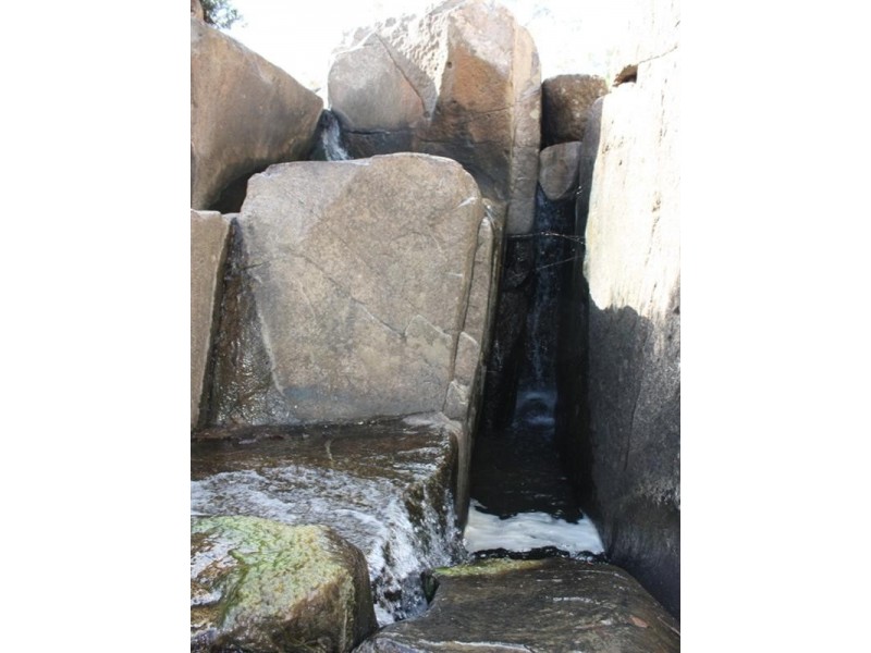 111 Waterhole Gully Road, Blackbutt QLD 4306