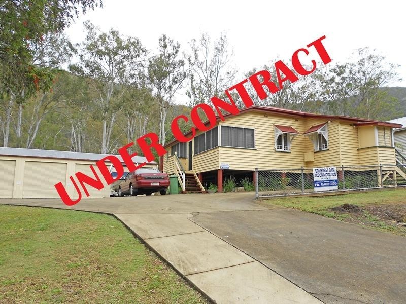 1 King Street, Somerset Dam QLD 4312