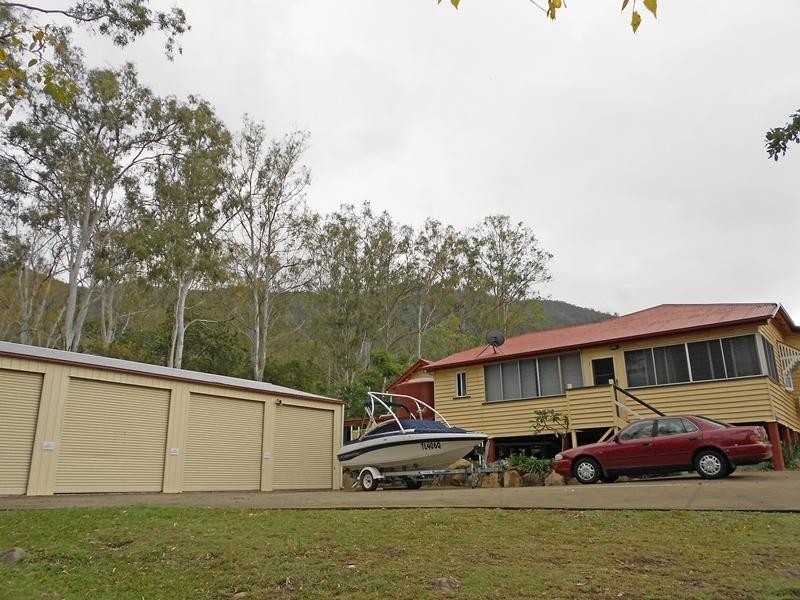 1 King Street, Somerset Dam QLD 4312