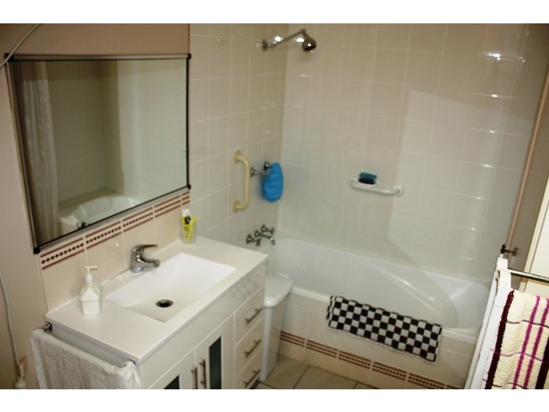 58 McConnell Street, Braemore QLD 4313