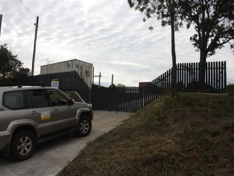 16 RAILWAY, Moore QLD 4306