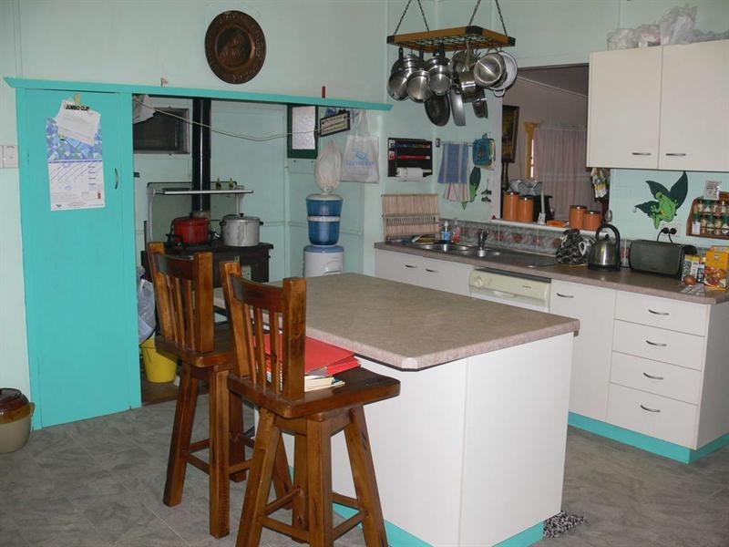 274 Ipswich Street, Esk QLD 4312