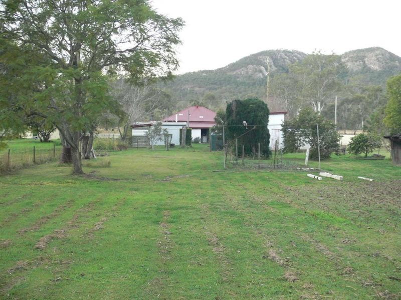 274 Ipswich Street, Esk QLD 4312