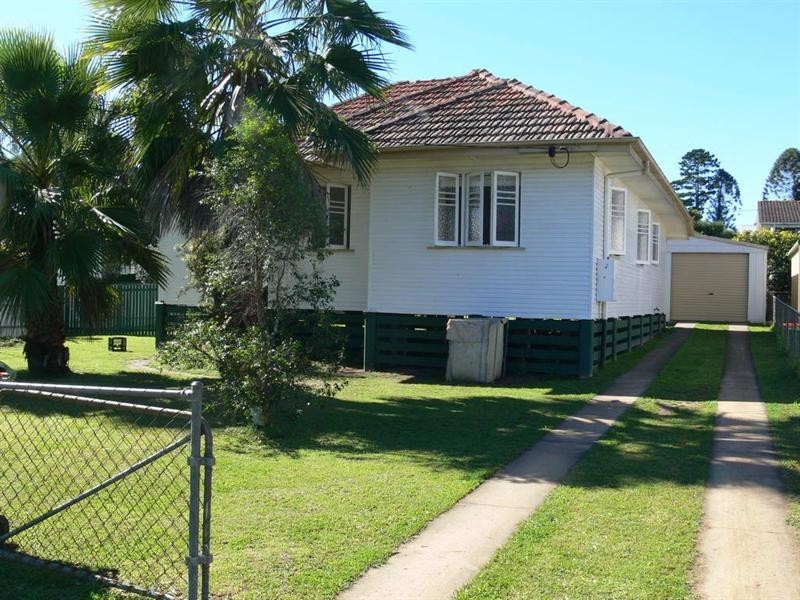 24 Short Street, Esk QLD 4312