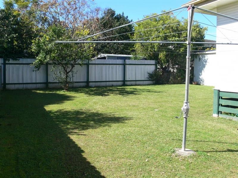 24 Short Street, Esk QLD 4312