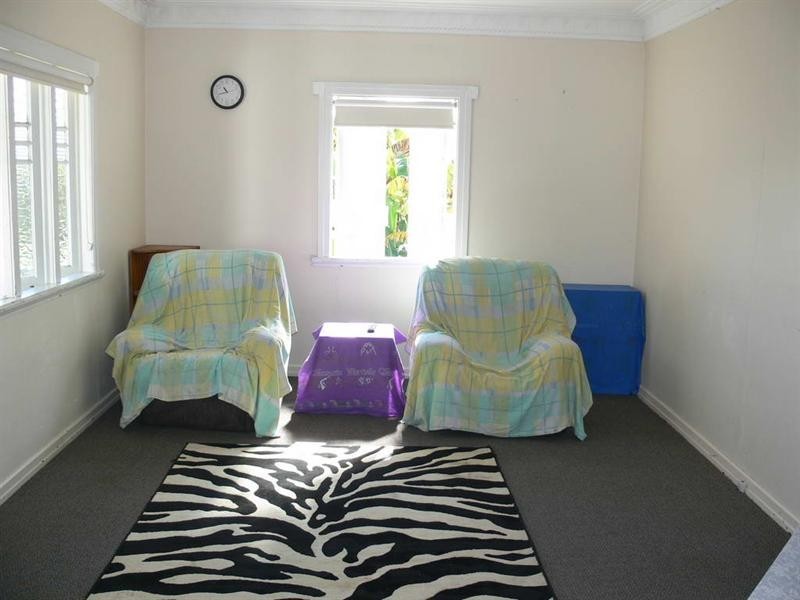 24 Short Street, Esk QLD 4312