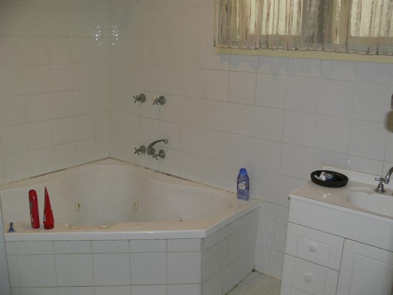 57 Laurel Street, Esk QLD 4312