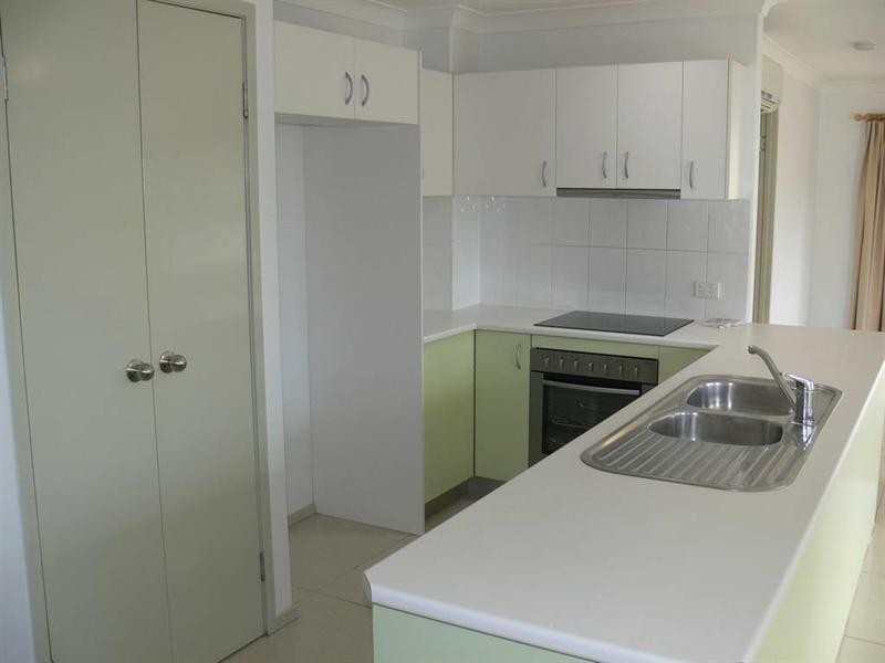 3 Edward Street, Esk QLD 4312