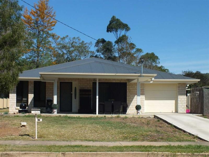 27 Edward Street, Esk QLD 4312