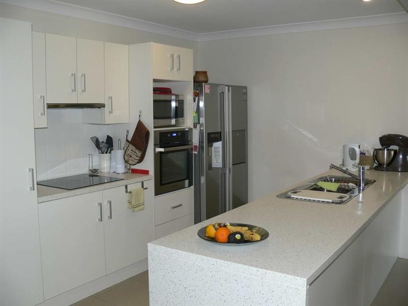 27 Edward Street, Esk QLD 4312