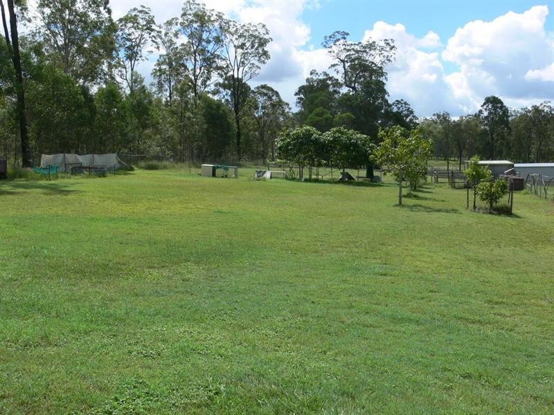 132 Windsor Drive, Mount Hallen QLD 4312