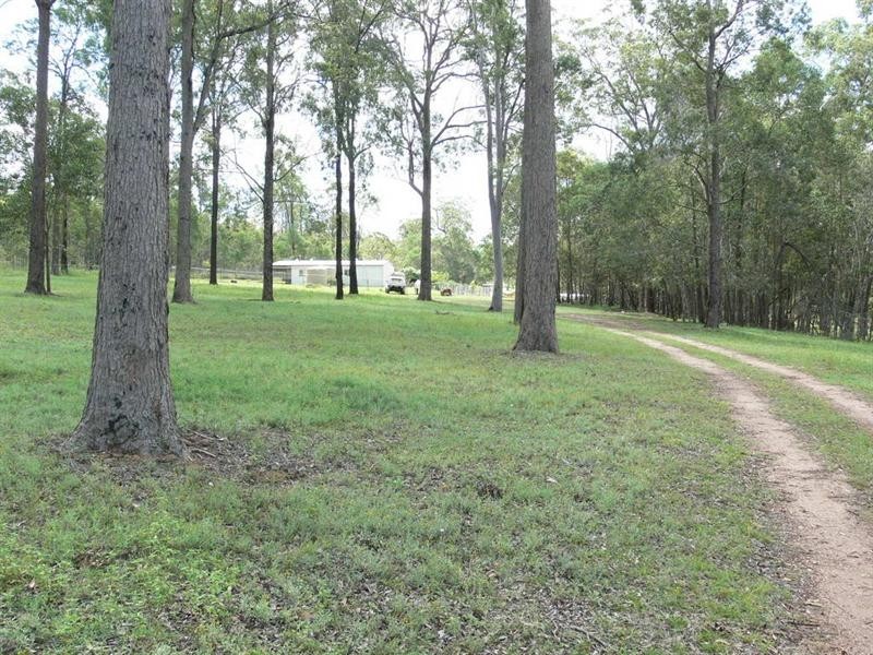 132 Windsor Drive, Mount Hallen QLD 4312