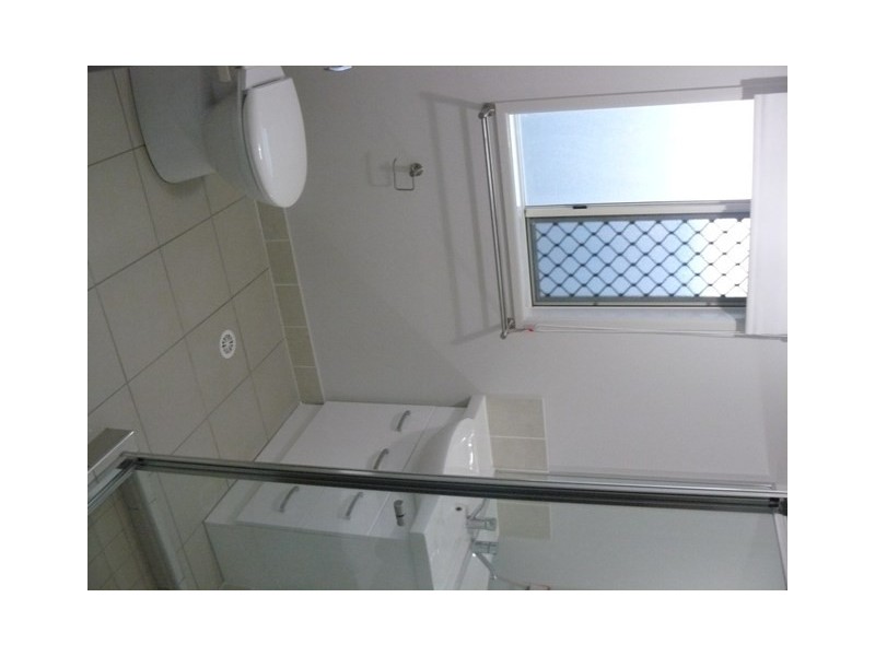 2 Elizabeth Street, Esk QLD 4312