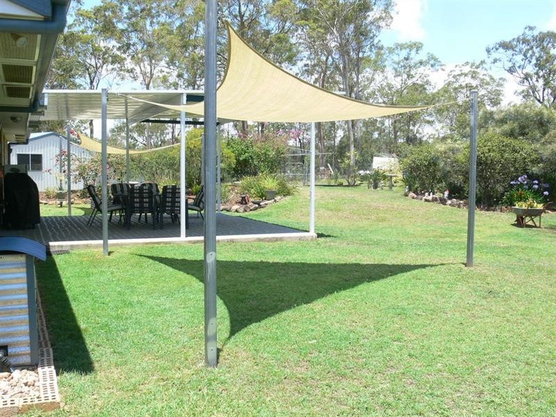 285 Edinburgh Drive, Mount Hallen QLD 4312