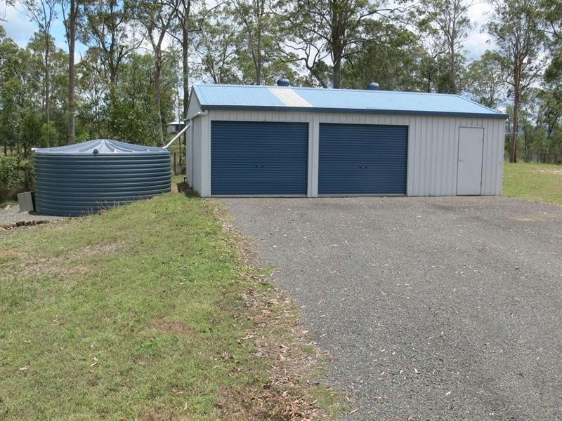 285 Edinburgh Drive, Mount Hallen QLD 4312