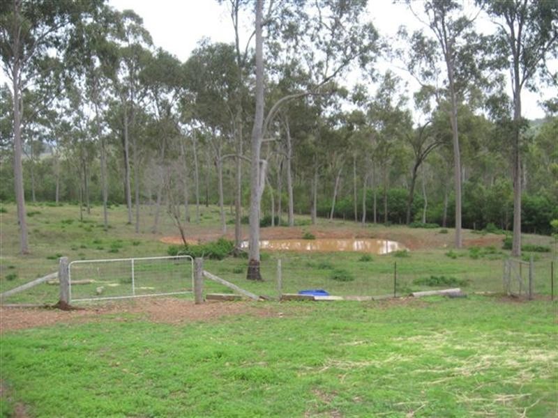 285 Edinburgh Drive, Mount Hallen QLD 4312