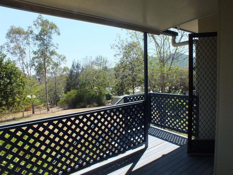 27 Elizabeth Street, Esk QLD 4312