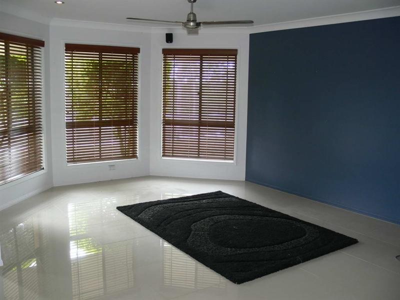 144 Edinburgh Drive, Mount Hallen QLD 4312