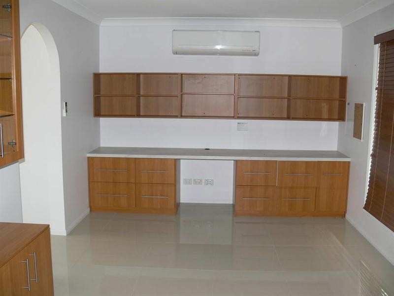 144 Edinburgh Drive, Mount Hallen QLD 4312