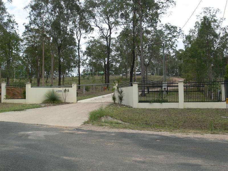 144 Edinburgh Drive, Mount Hallen QLD 4312