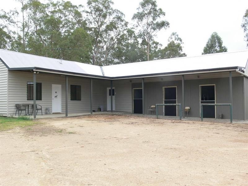 144 Edinburgh Drive, Mount Hallen QLD 4312