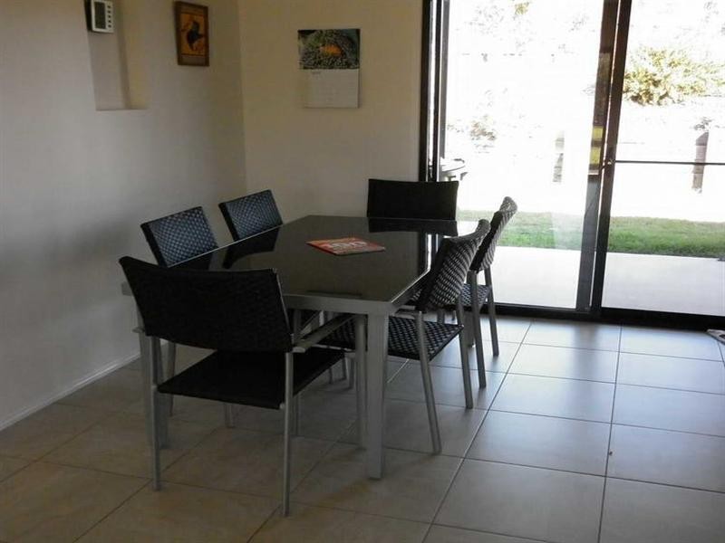 314 Edinburgh Drive, Mount Hallen QLD 4312