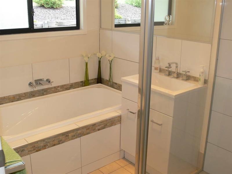 314 Edinburgh Drive, Mount Hallen QLD 4312