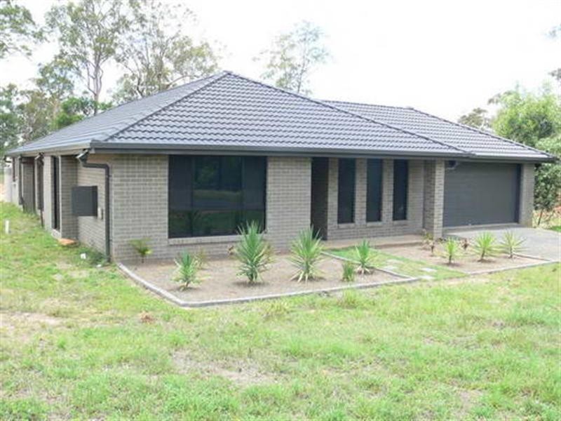 20 Essex Court, Mount Hallen QLD 4312