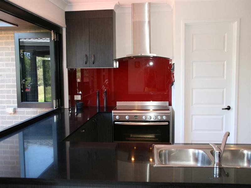 20 Essex Court, Mount Hallen QLD 4312