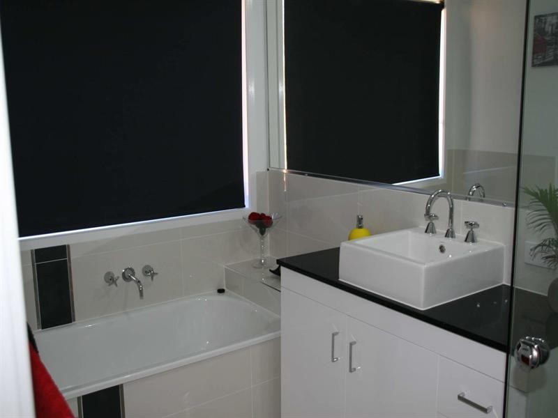 20 Essex Court, Mount Hallen QLD 4312