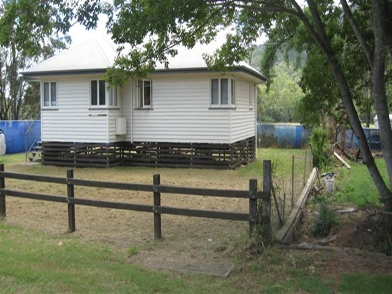 251 Ipswich Street, Esk QLD 4312